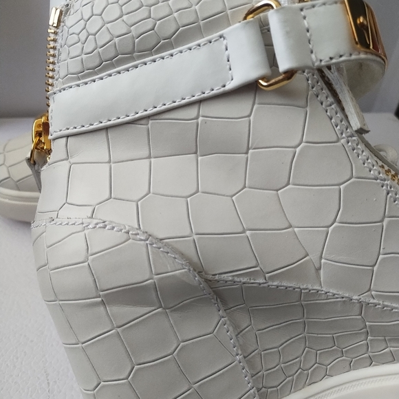 GIUSEPPE ZANOTTI  FASHIONABLE SNEAKERS - Picture 14 of 16